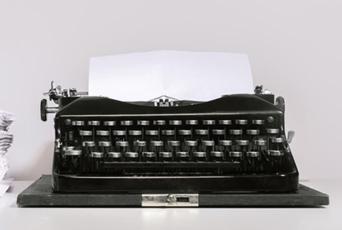 Manual typewriter